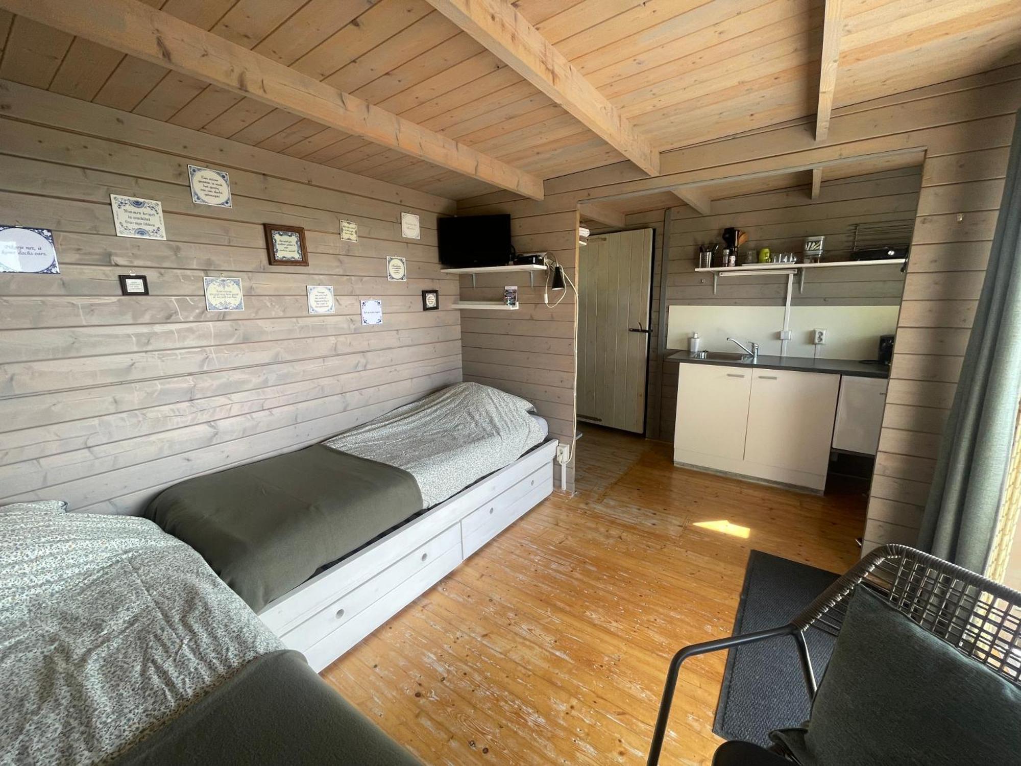Logeerboerderij De Salix Βίλα Hitzum Εξωτερικό φωτογραφία