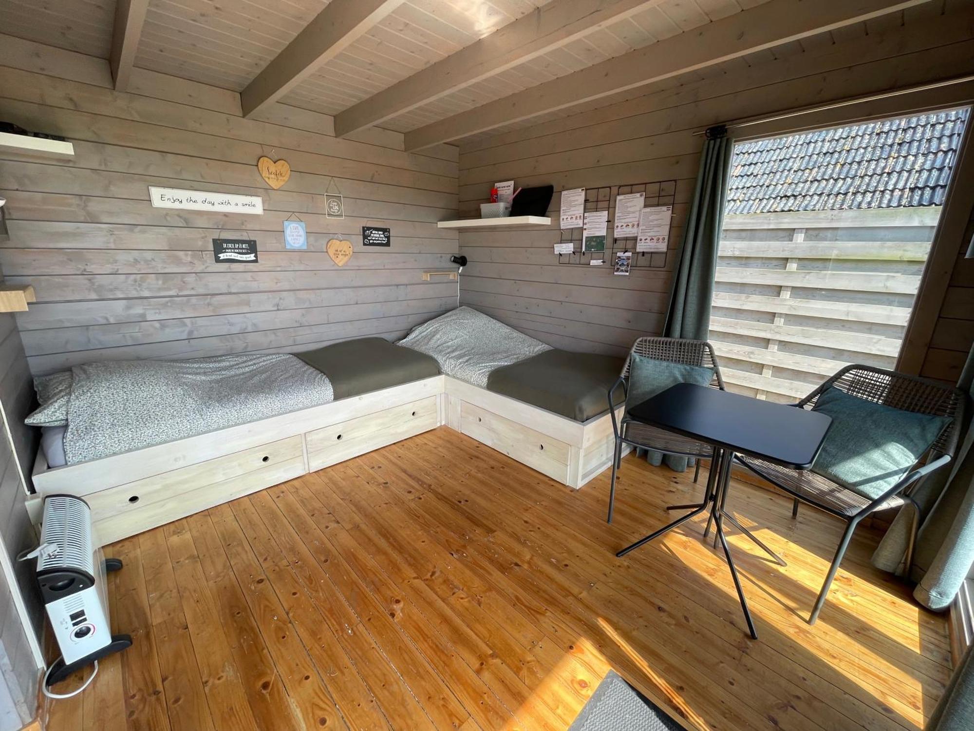 Logeerboerderij De Salix Βίλα Hitzum Εξωτερικό φωτογραφία